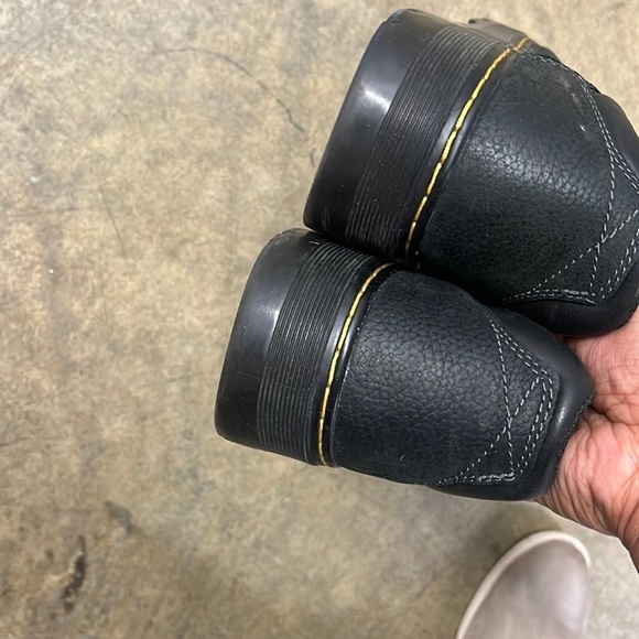 Dr. Martens Black Oxfords Sleek Minimalist Design - Picture 7 of 8